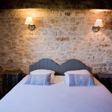 Hébergement de vacances Château De Cantecor *