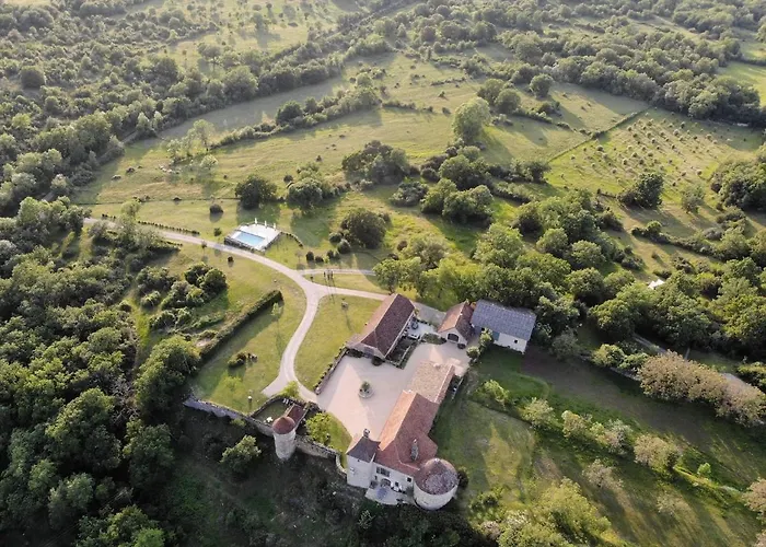 8 Pers Du Chateau De Cantecor Semesterbostad Alvignac