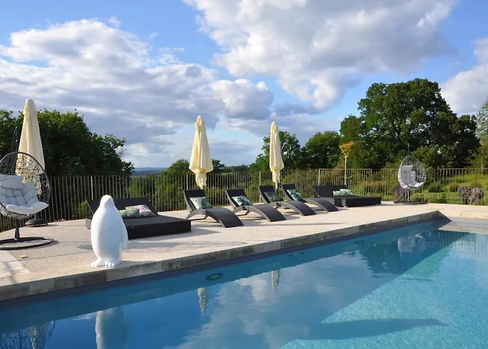 8 Pers Du Chateau De Cantecor Semesterbostad